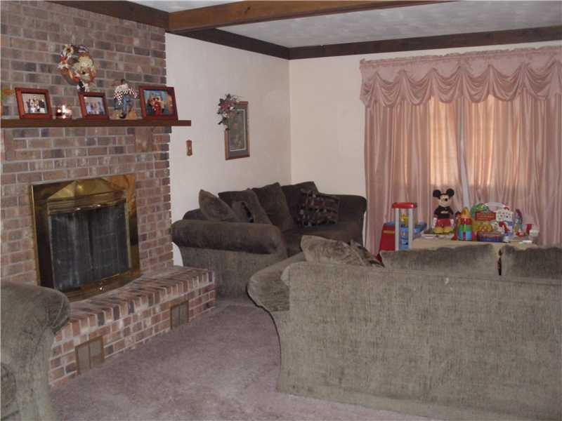 113 Valleyview Road Scenery Hill, PA 15360 - Photo 12 of 24 Family Room.
