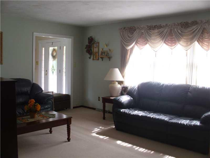 113 Valleyview Road Scenery Hill, PA 15360 - Photo 5 of 24 Living Room.
