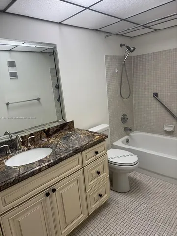 $2,150 | 9620 West McNab Road, Unit 105, Tamarac, FL 33321