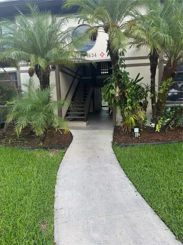 $2,150 | 9620 West McNab Road, Unit 105, Tamarac, FL 33321