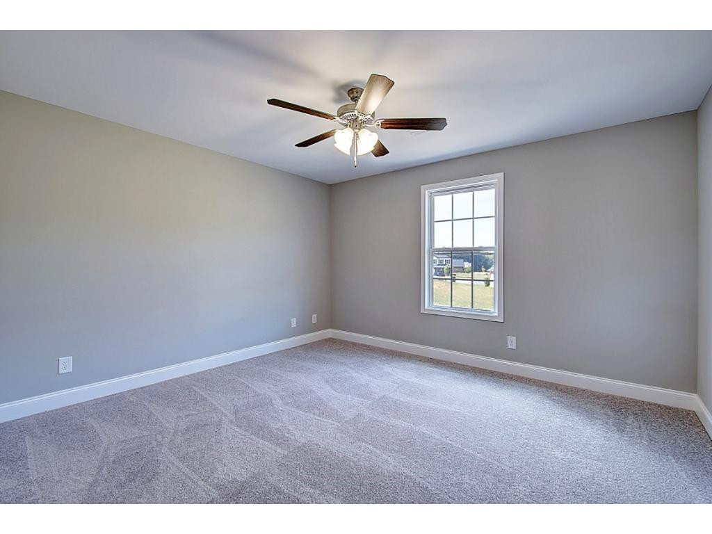305 Allison Road Piney Flats, TN 37686 - Photo 30 of 36 Photo 30
