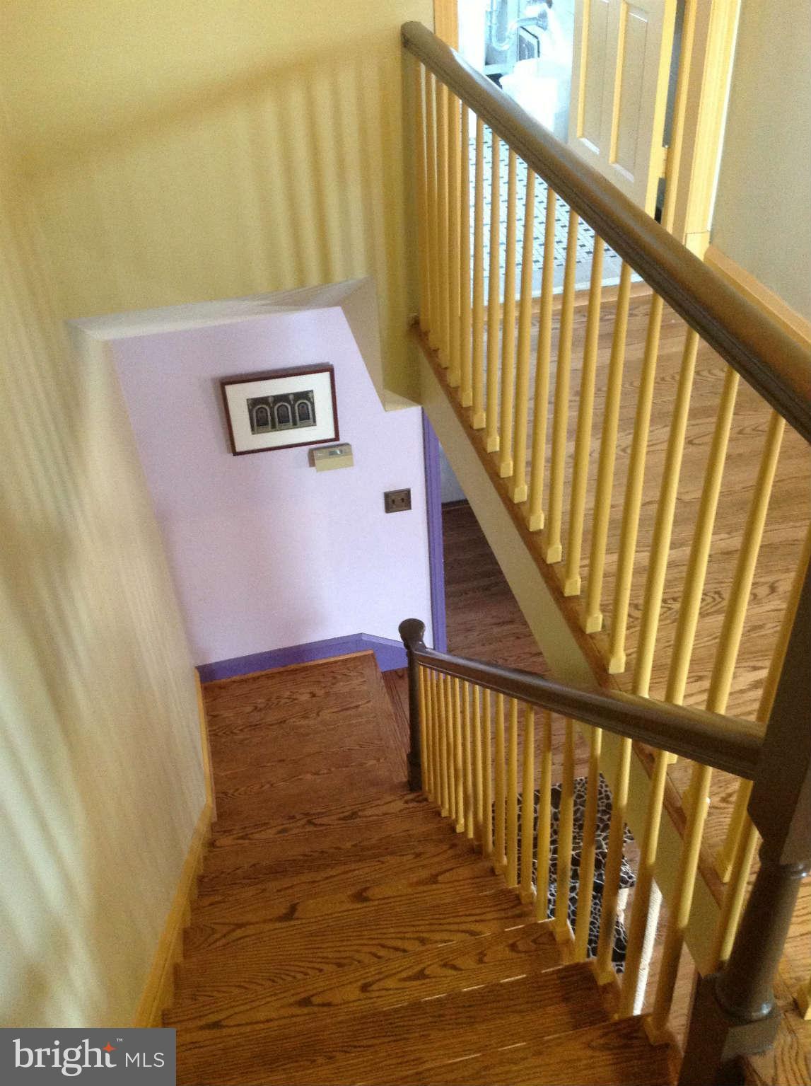 425 Lambeth Road Baltimore, MD 21228 - Photo 7 of 12 a view of entryway