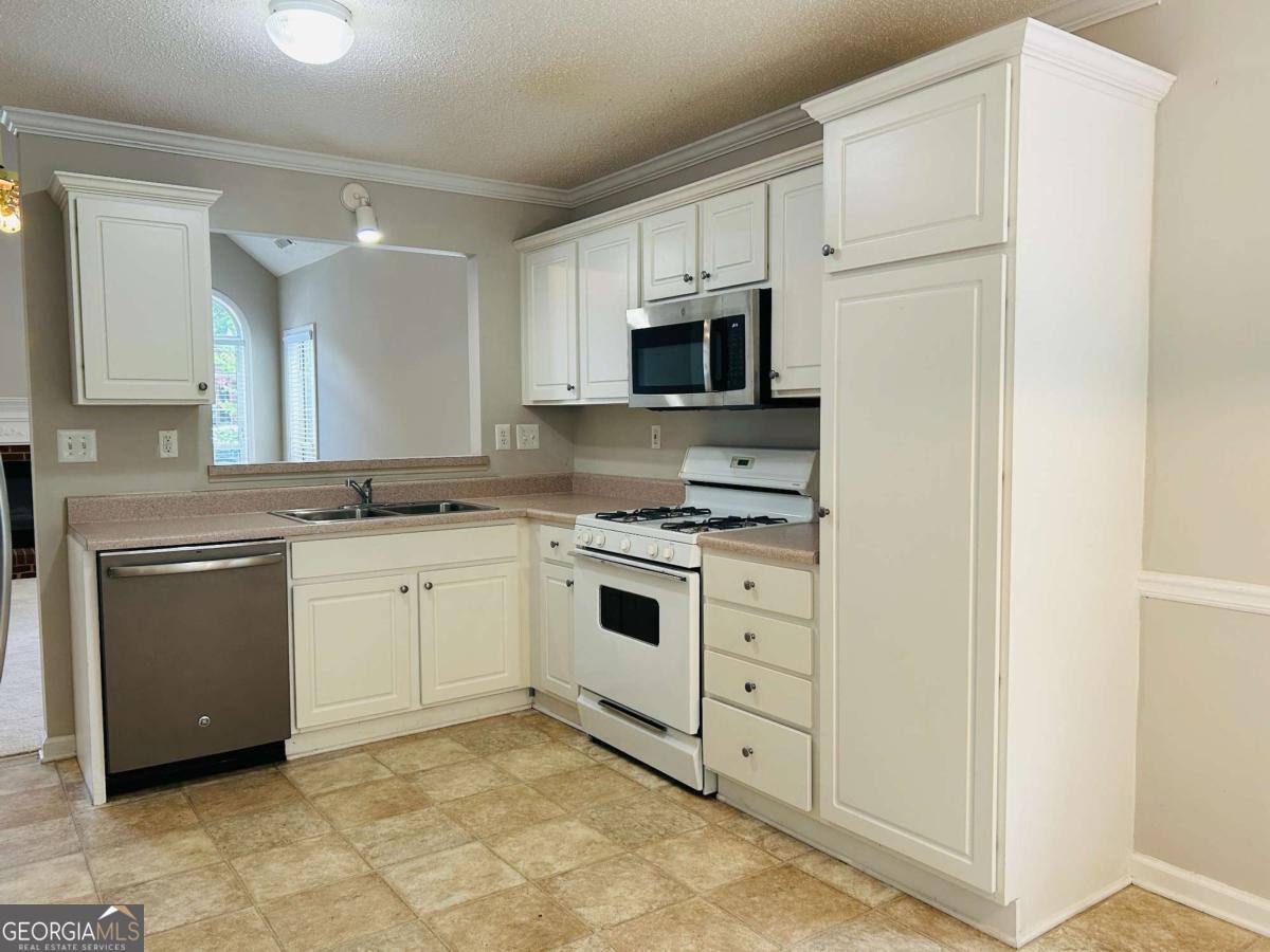 61 Riva Ridge Lane Newnan, GA 30263 - Photo 12 of 28