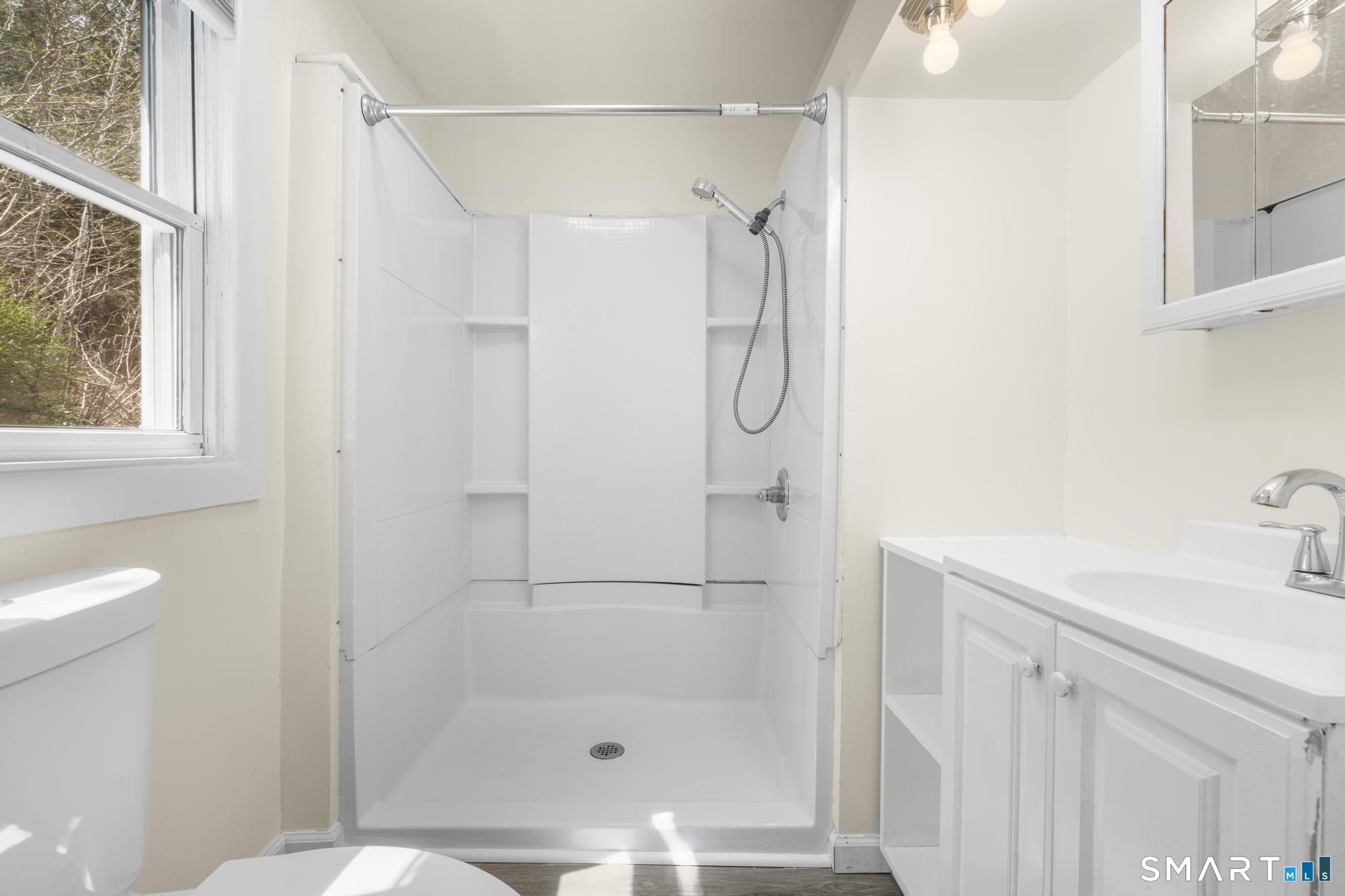 99 Pine Hill Road Thomaston, CT 06787 - Photo 18 of 40