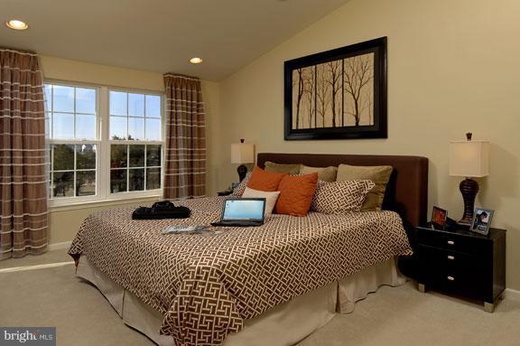 43094 Center Street South Riding, VA 20152 - Photo 3 of 9 Amberlea Bedroom (Master)