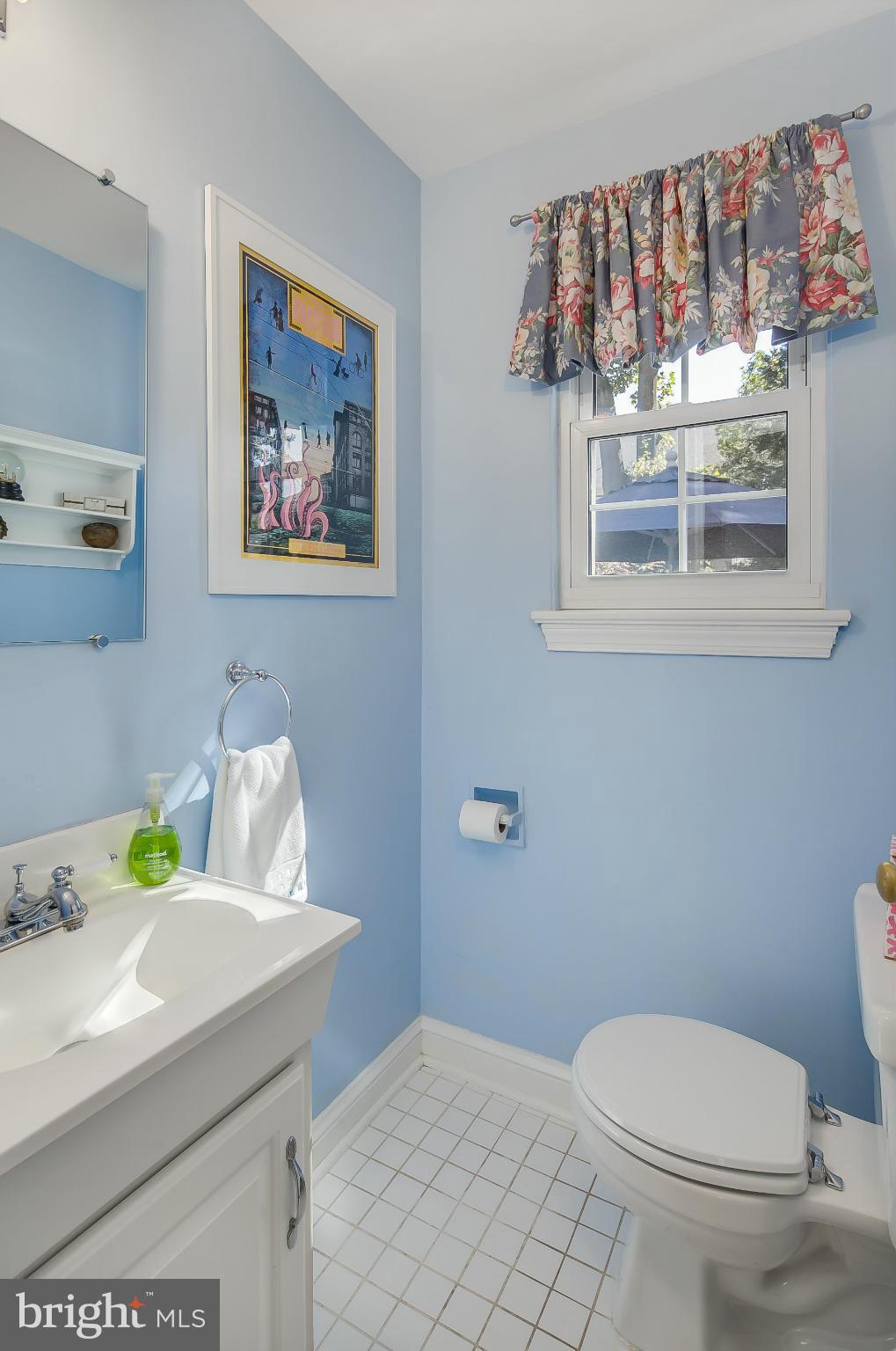 5912 Conway Road Bethesda, MD 20817 - Photo 13 of 27 Bath
