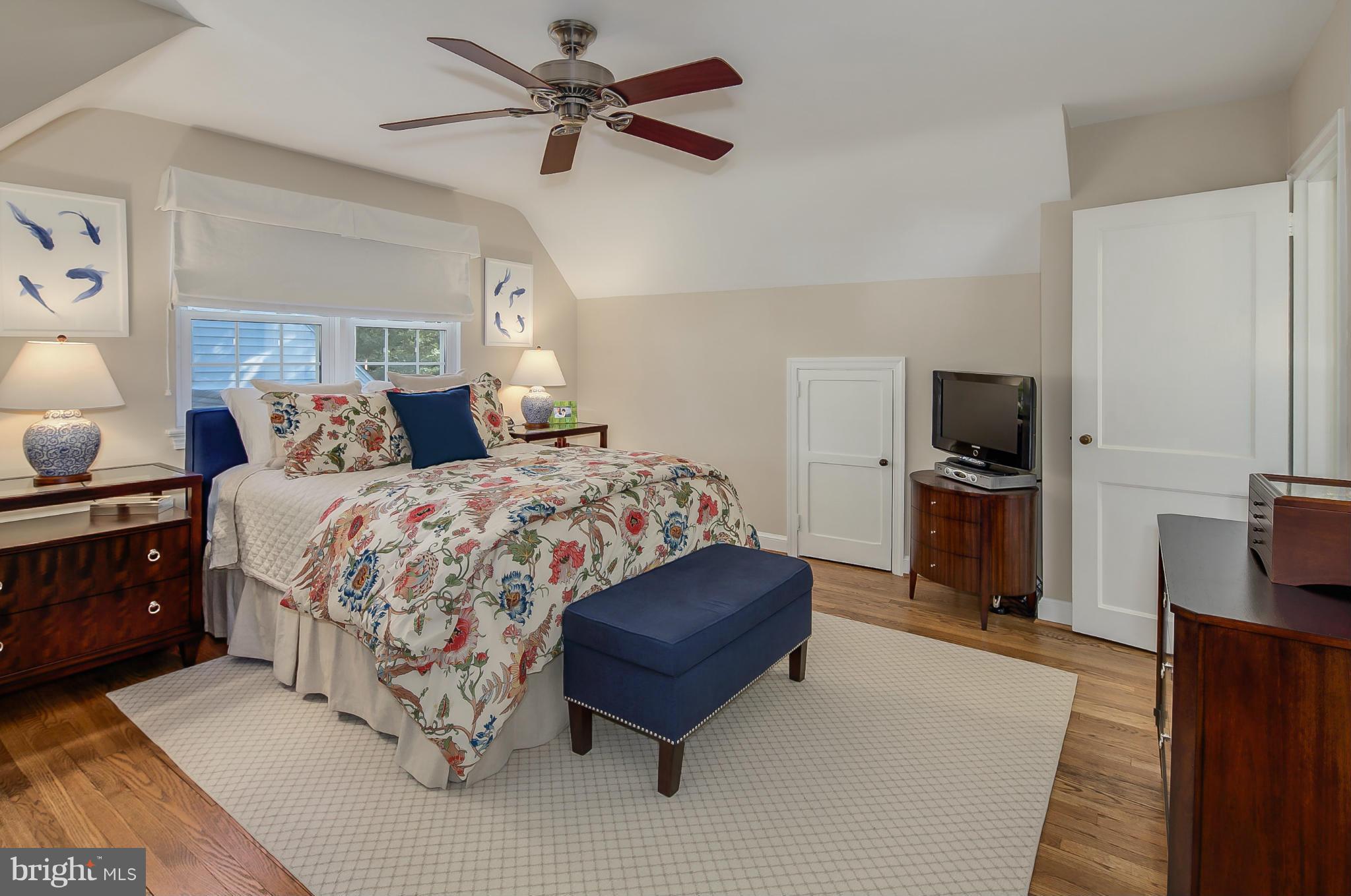 5912 Conway Road Bethesda, MD 20817 - Photo 15 of 27 Bedroom (Master)