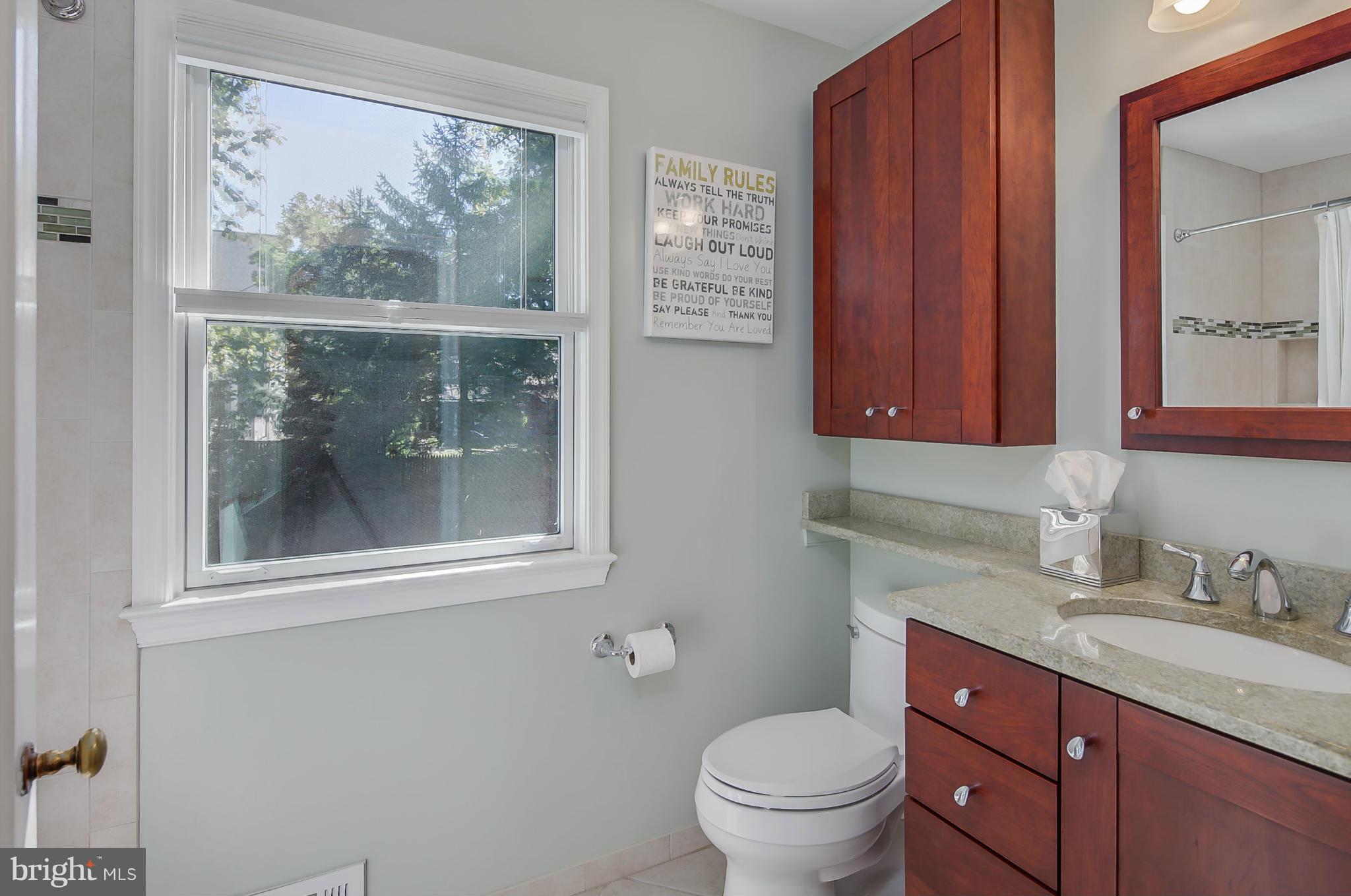 5912 Conway Road Bethesda, MD 20817 - Photo 17 of 27 Bath