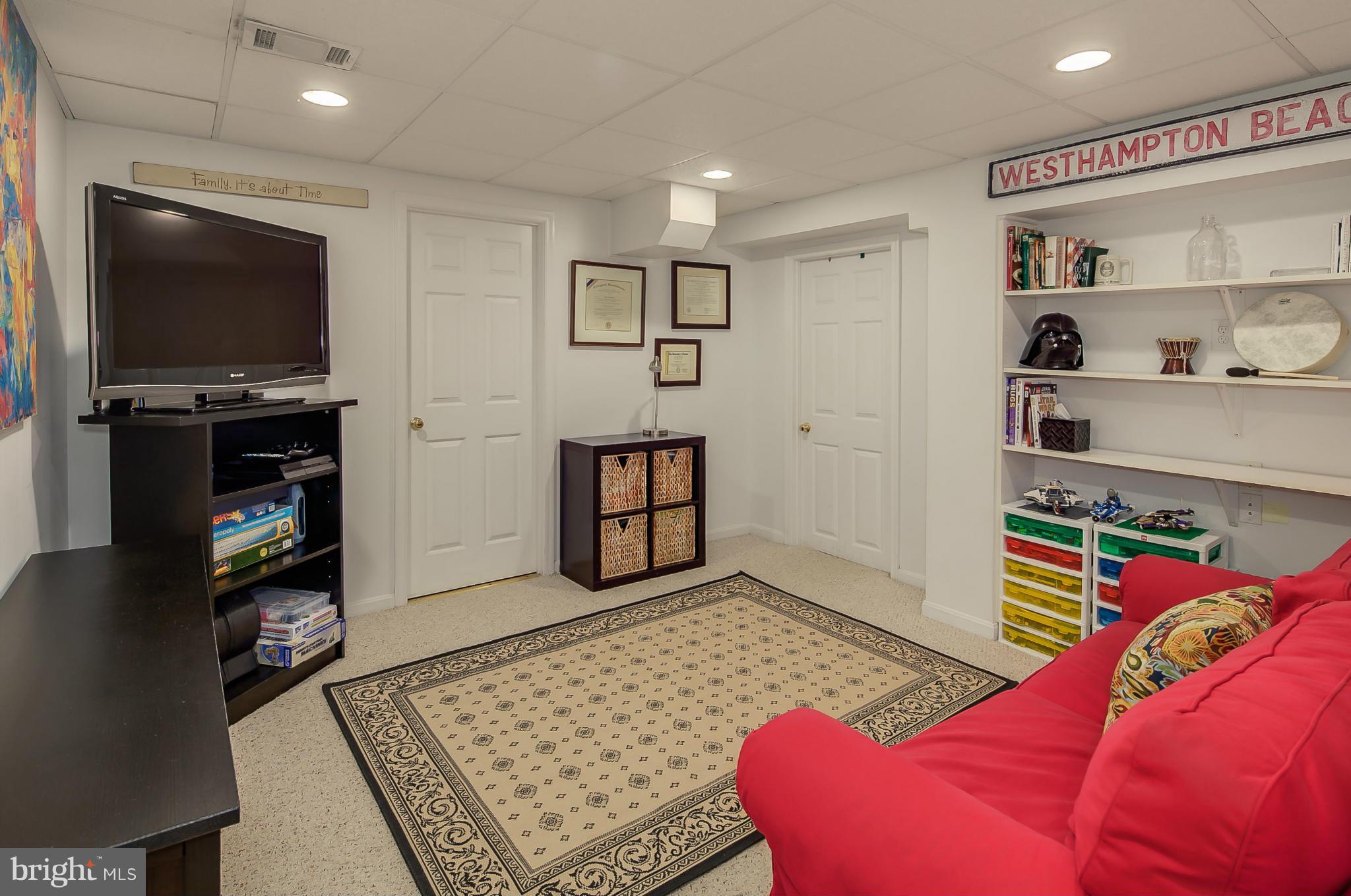 5912 Conway Road Bethesda, MD 20817 - Photo 20 of 27 Family Room
