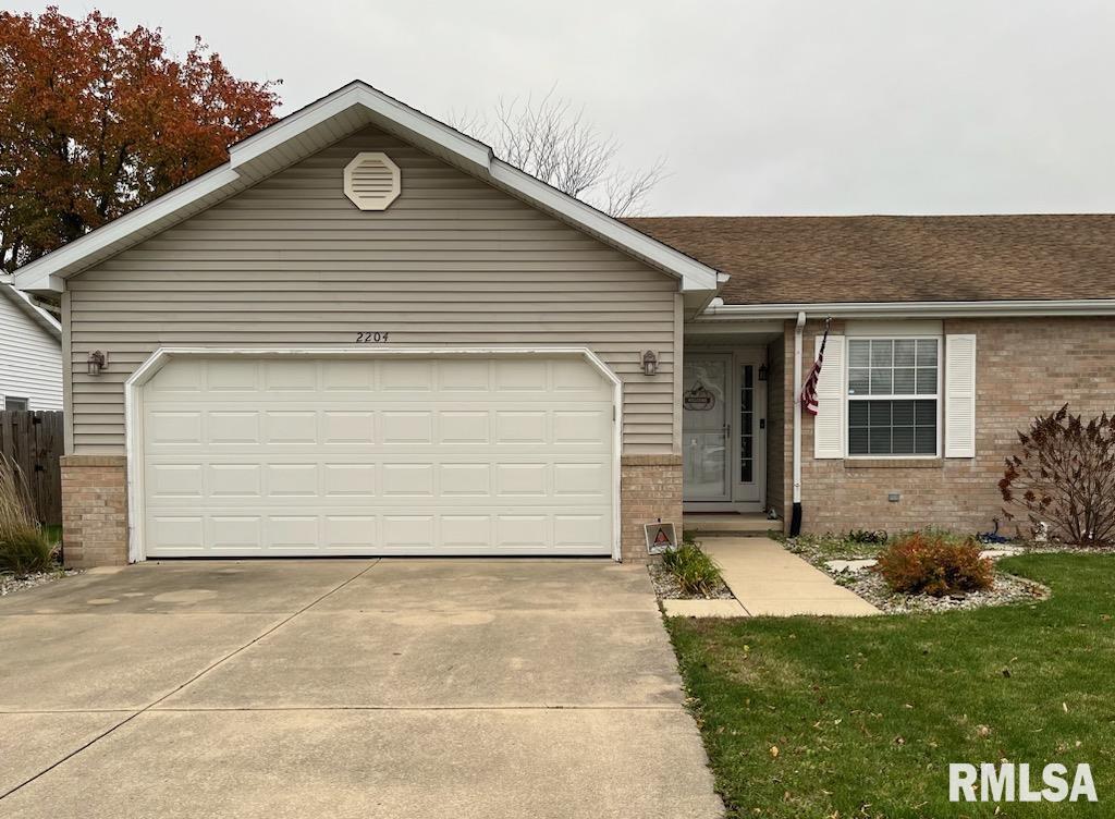 2204 Checkerberry Lane Springfield, IL 62711 - Photo 1 of 27