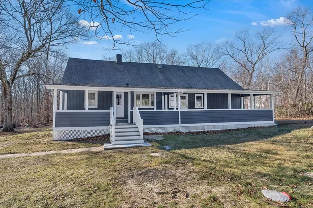 $550,000 | 746 Town Farm Road, Burrillville, RI 02859