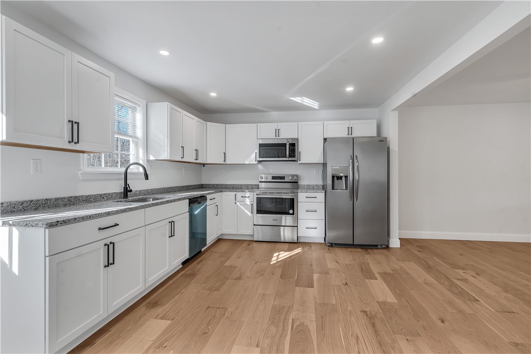 746 Town Farm Road Burrillville, RI 02859 - Photo 7 of 40