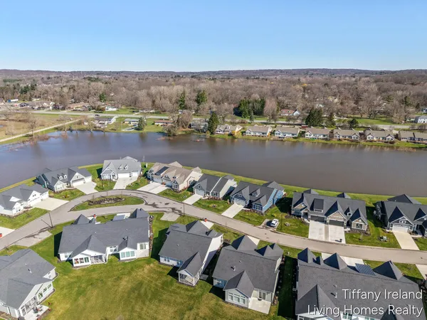 $499,900 | 2911 Isle Grand Drive, Belmont, MI 49306