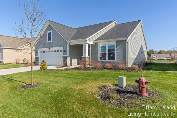 $499,900 | 2911 Isle Grand Drive, Belmont, MI 49306