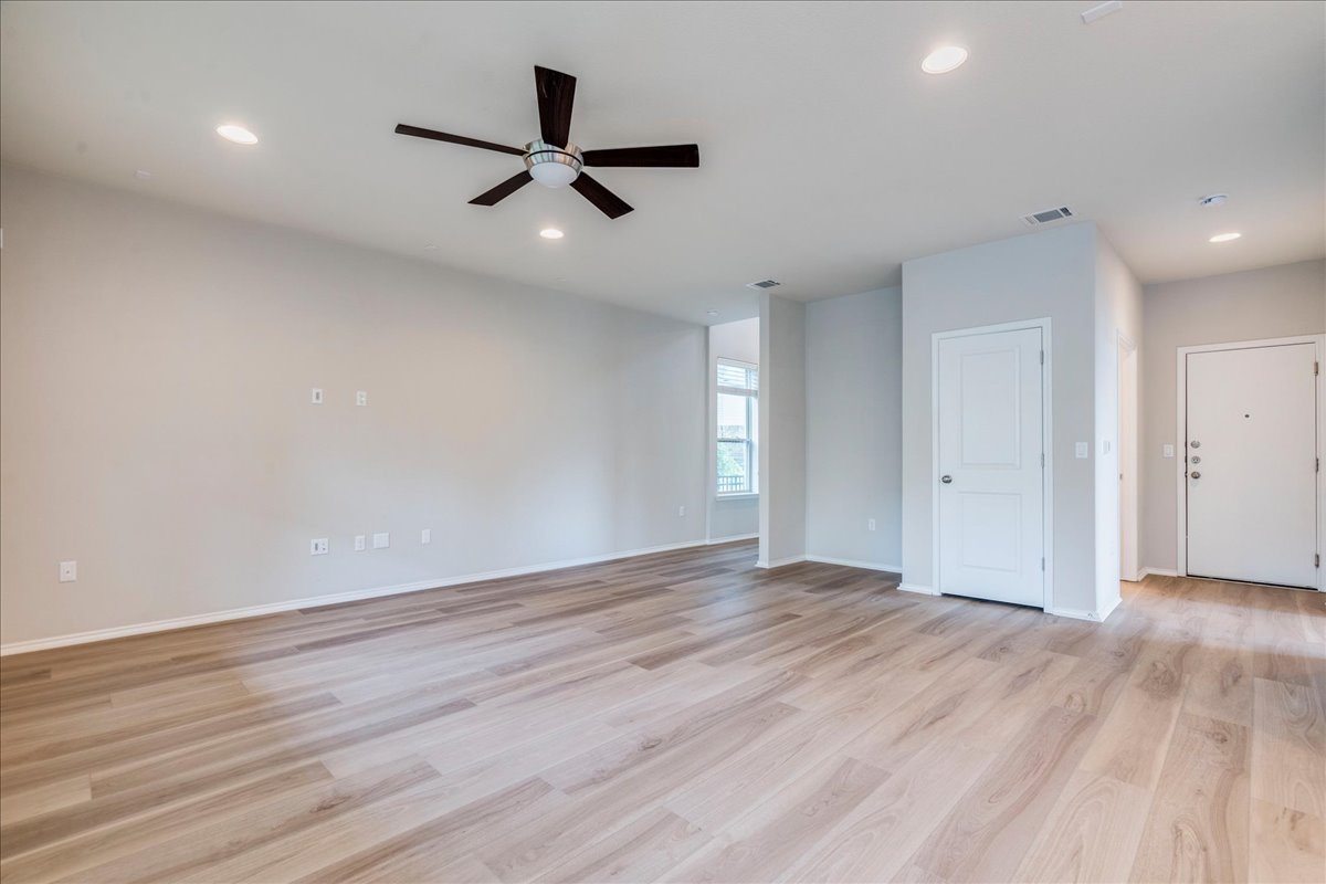 10515 Turnbull Loop Austin, TX 78717 - Photo 10 of 38