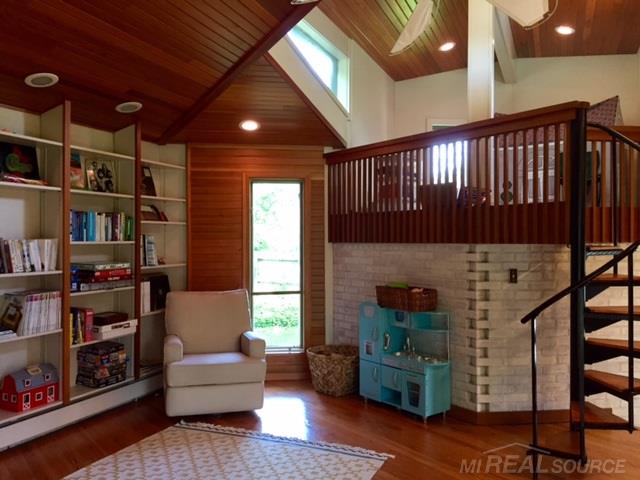 121 Merriweather Road Grosse Pointe Farms, MI 48236 - Photo 15 of 21