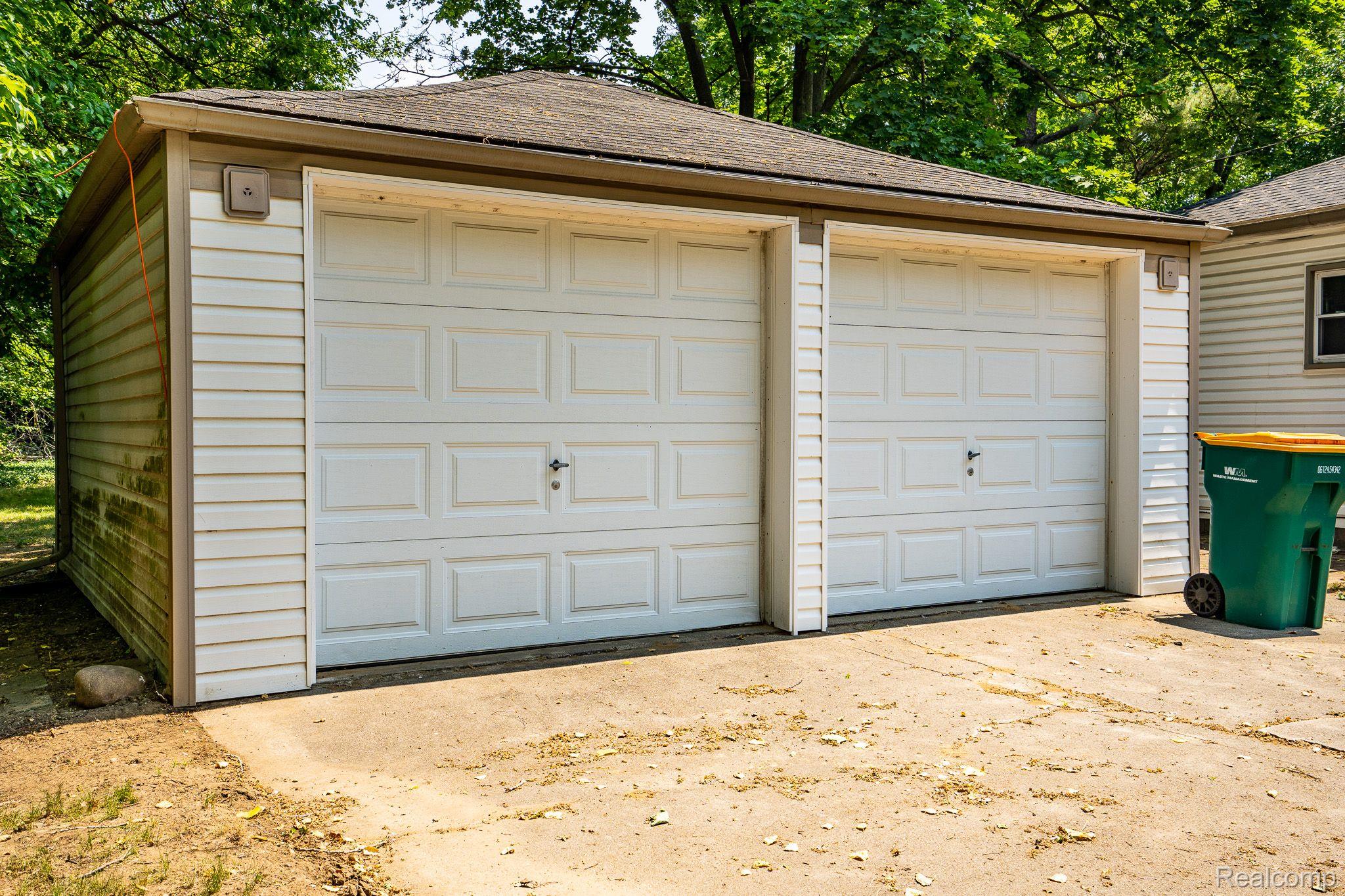 20954 Greenview Road Southfield, MI 48075 - Photo 48 of 55 Gallery Image 48