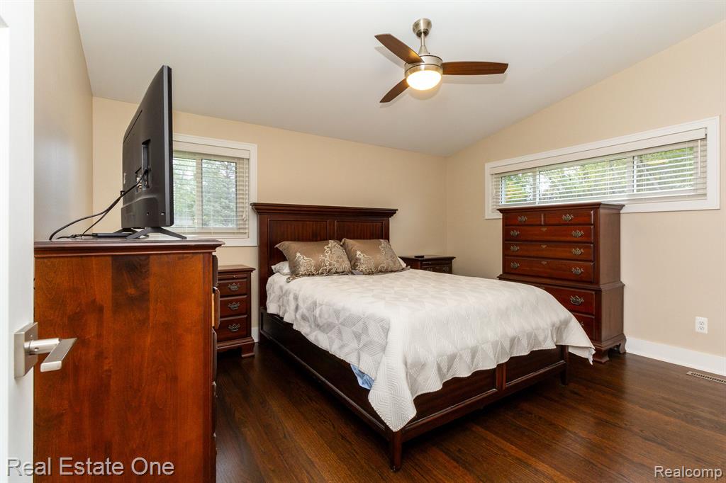 2331 Rusk Road Rochester Hills, MI 48306 - Photo 23 of 46
