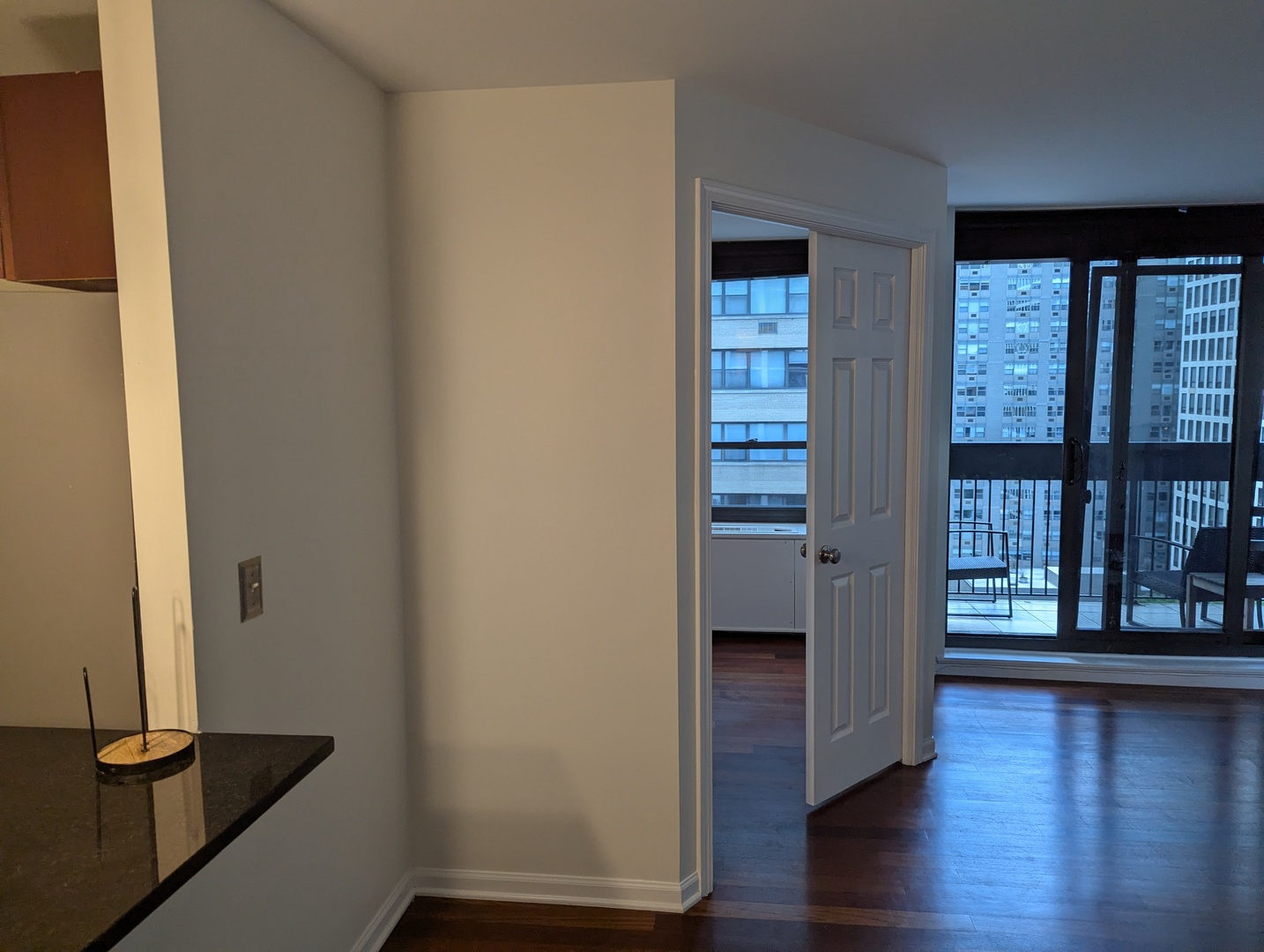 222 East Pearson Street, Unit 2001 Chicago, IL 60611 - Photo 2 of 4