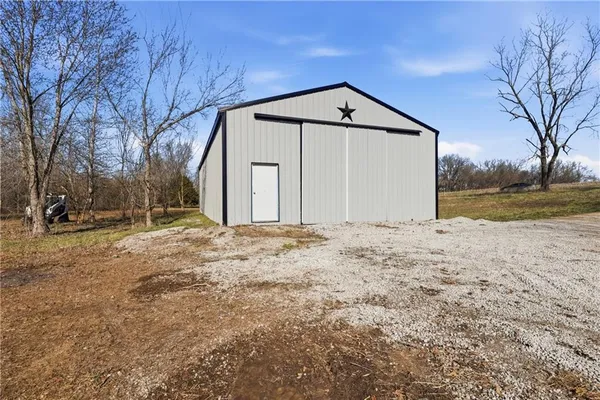 $200,000 | 4919 Old Stage Road, Higginsville, MO 64037