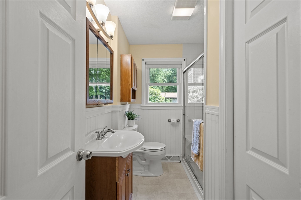 58 Basse Road Lynn, MA 01905 - Photo 11 of 24 Gallery Image 11