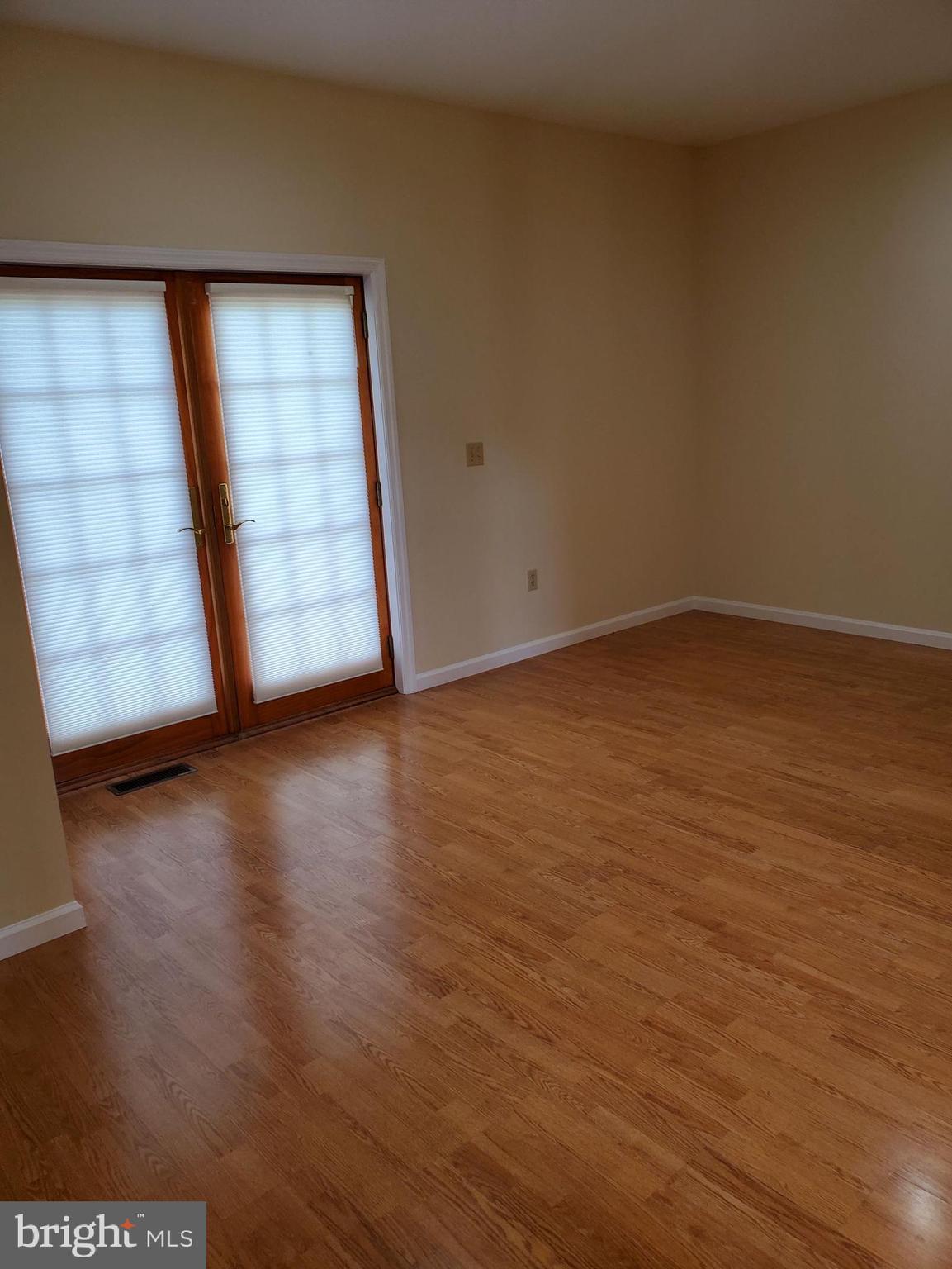 750 Junction Road Manheim, PA 17545 - Photo 16 of 63 Family Room