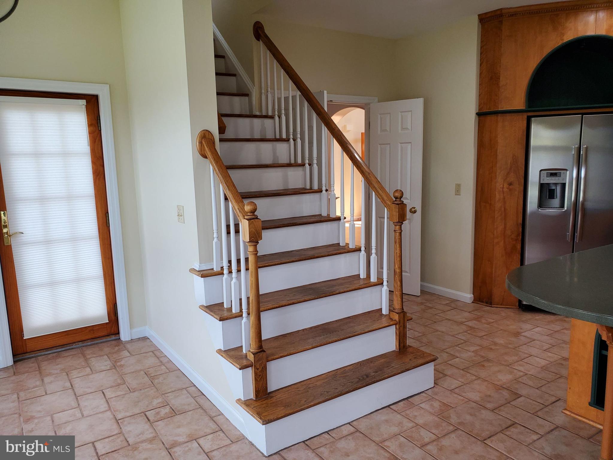 750 Junction Road Manheim, PA 17545 - Photo 26 of 63 Eat-In/Breakfast toward back staircase