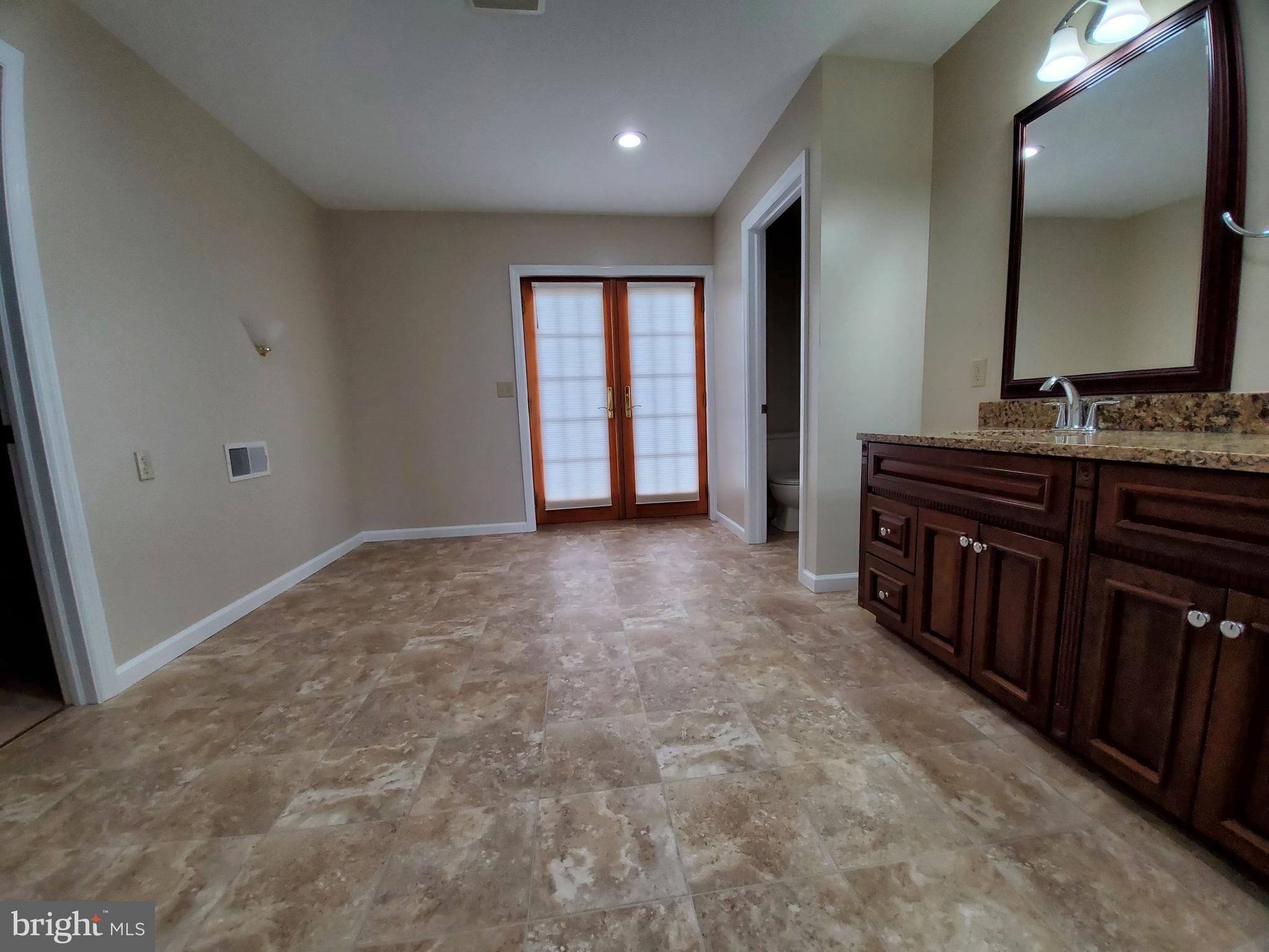 750 Junction Road Manheim, PA 17545 - Photo 34 of 63 Bath #1 with access to Balcony