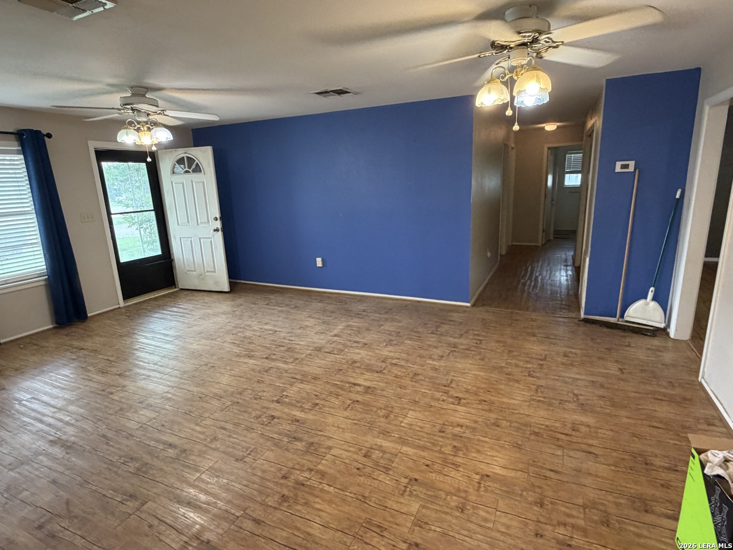 208 South Caves Avenue Three Rivers, TX 78060 - Photo 6 of 13