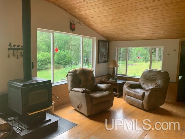 W8987 Co Road Pembine, WI 54156 - Photo 9 of 27