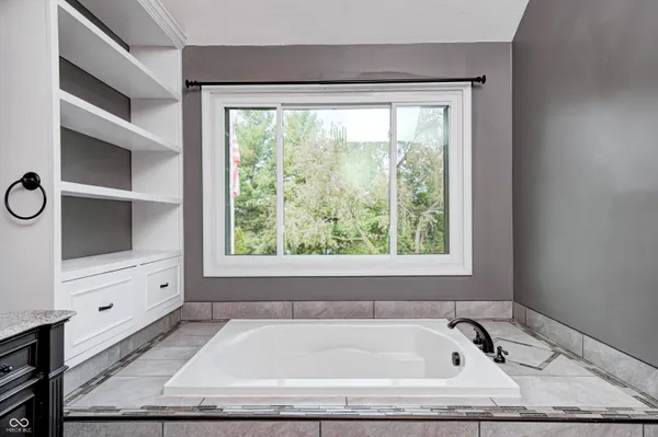 $629,000 | 695 South St Louis Drive, Crawfordsville, IN 47933