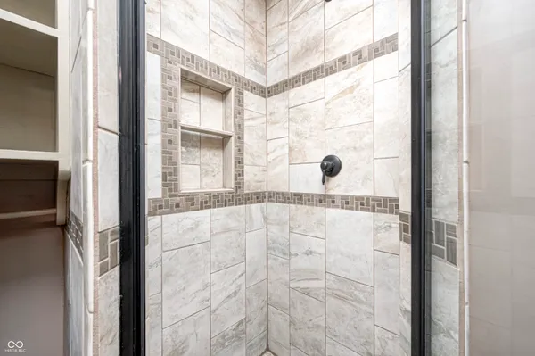 $629,000 | 695 South St Louis Drive, Crawfordsville, IN 47933