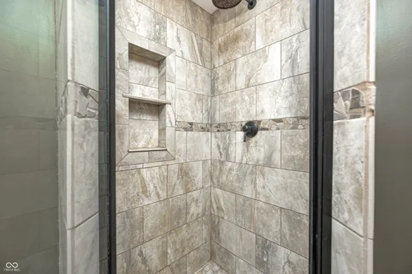 $629,000 | 695 South St Louis Drive, Crawfordsville, IN 47933