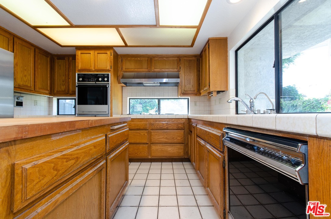 1 Rincon Irvine, CA 92620 - Photo 23 of 54