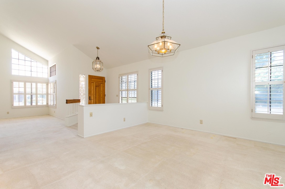 1 Rincon Irvine, CA 92620 - Photo 4 of 54