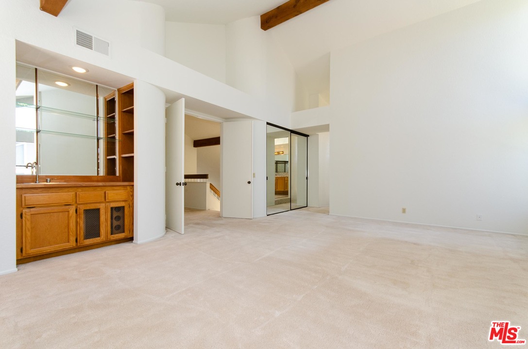1 Rincon Irvine, CA 92620 - Photo 31 of 54