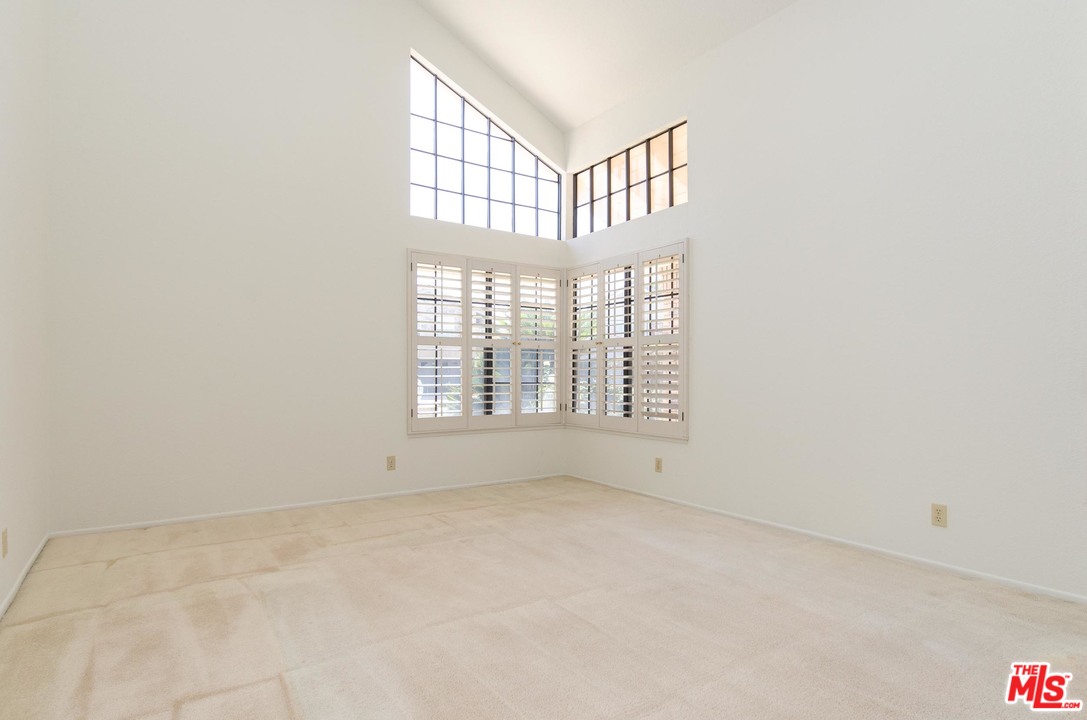 1 Rincon Irvine, CA 92620 - Photo 34 of 54