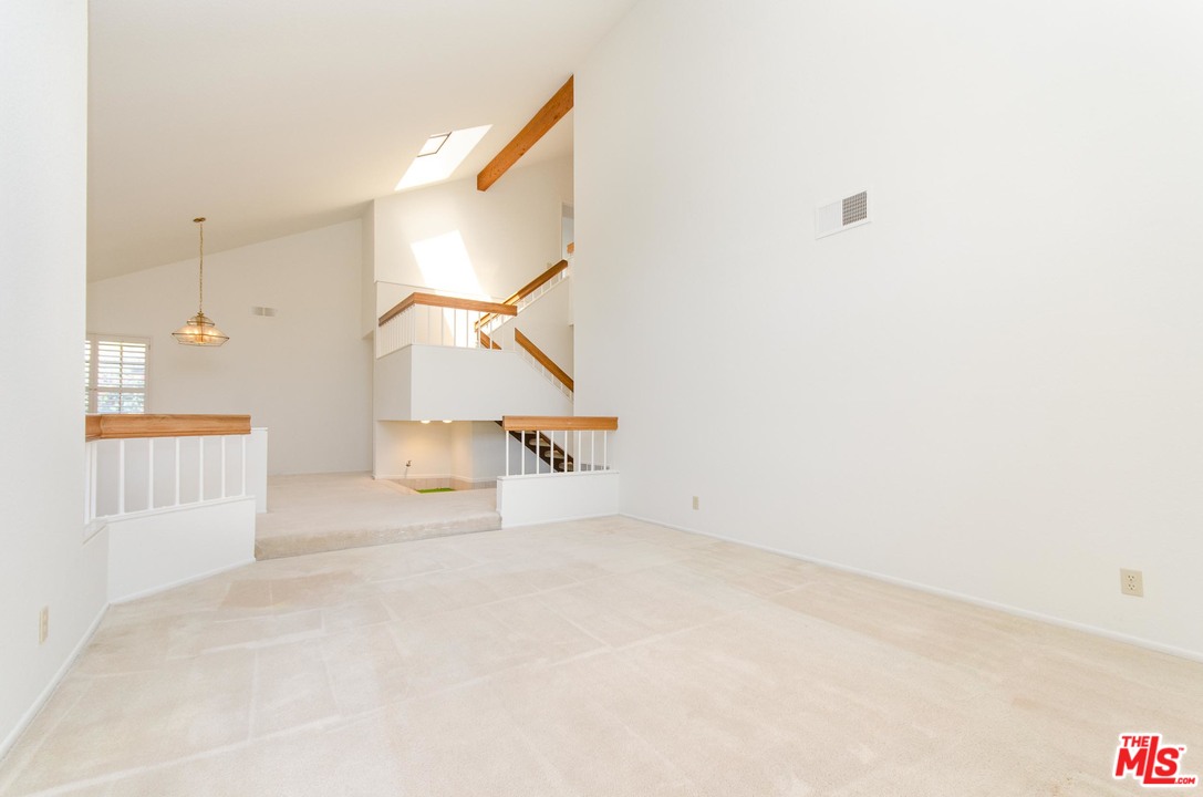 1 Rincon Irvine, CA 92620 - Photo 35 of 54