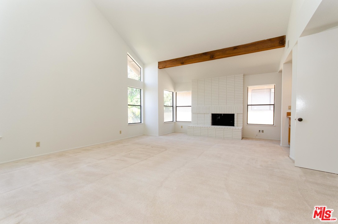 1 Rincon Irvine, CA 92620 - Photo 39 of 54