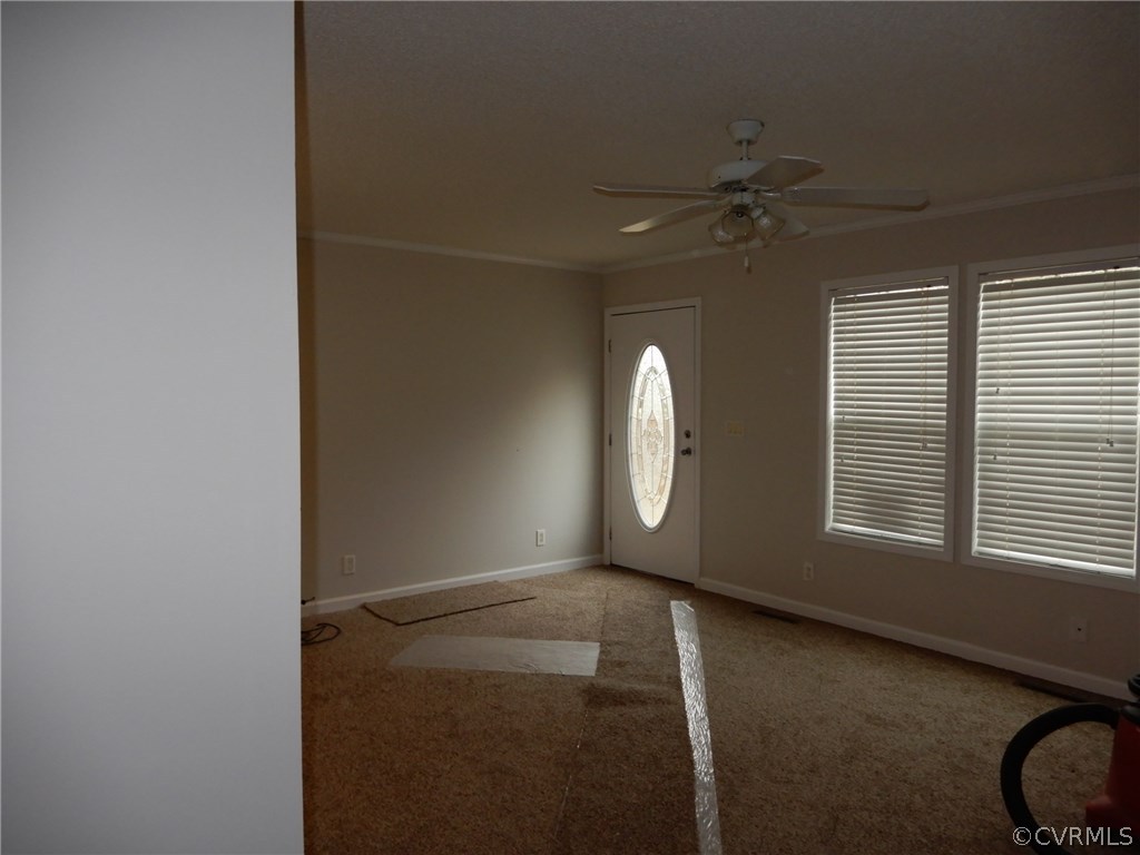 321 Centerville Road Shacklefords, VA 23156 - Photo 4 of 10 Living Room