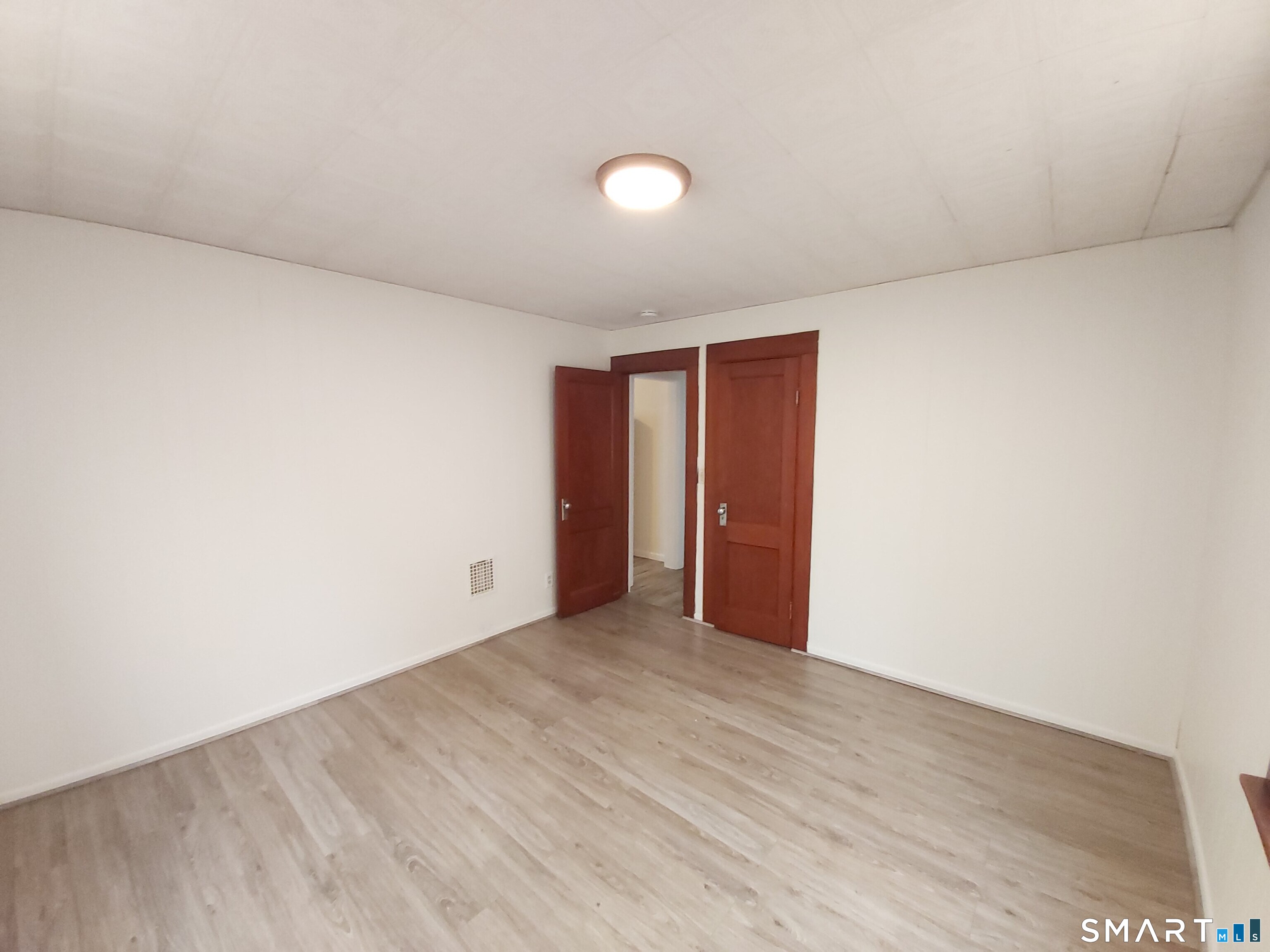 205 Hawkins Street Derby, CT 06418 - Photo 13 of 15