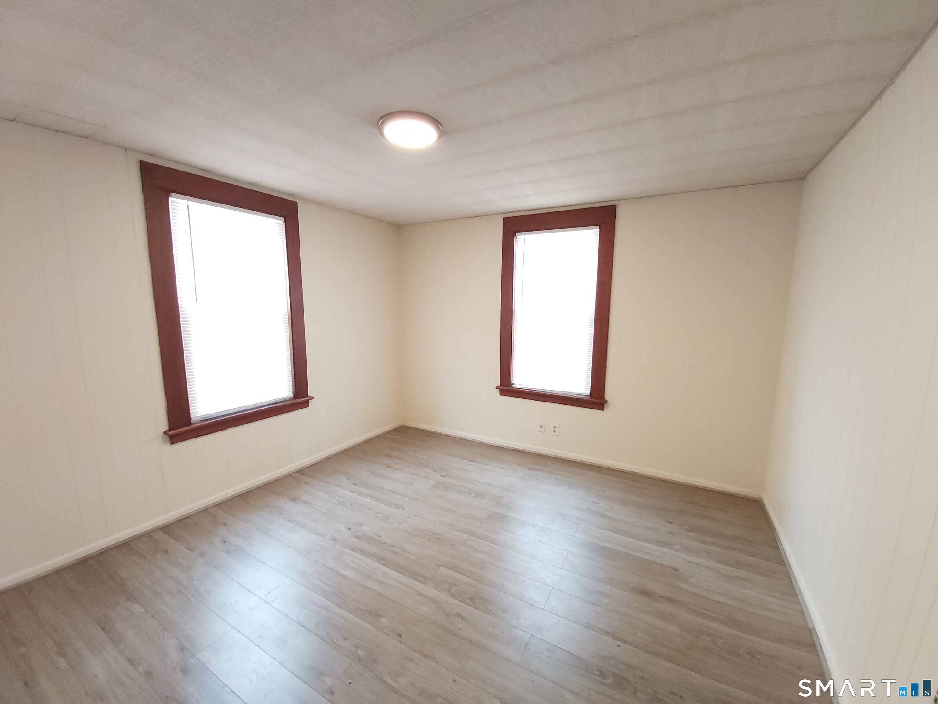 205 Hawkins Street Derby, CT 06418 - Photo 14 of 15