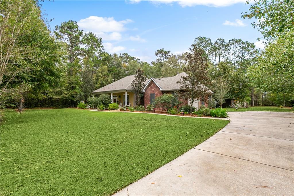 160 Perrilloux Road Madisonville, LA 70447 - Photo 2 of 39