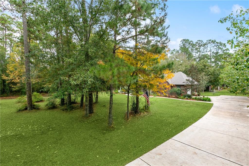 160 Perrilloux Road Madisonville, LA 70447 - Photo 3 of 39