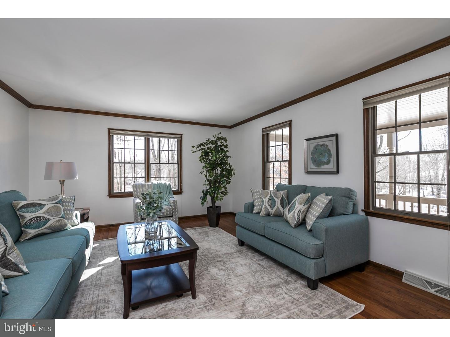 430 West Township Line Road Downingtown, PA 19335 - Photo 5 of 25 Living Room