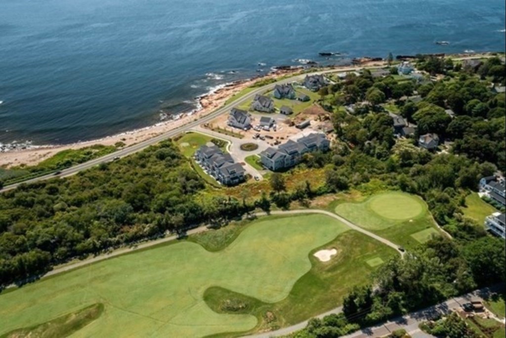 165 Atlantic Road, Unit 2 Gloucester, MA 01930 - Photo 18 of 19 a view of a swimming pool