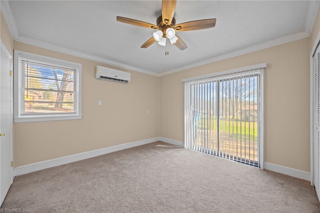 1702 Rankin Mill Road Greensboro, NC 27405 - Photo 27 of 47 Great room/ Flex/ Laundry