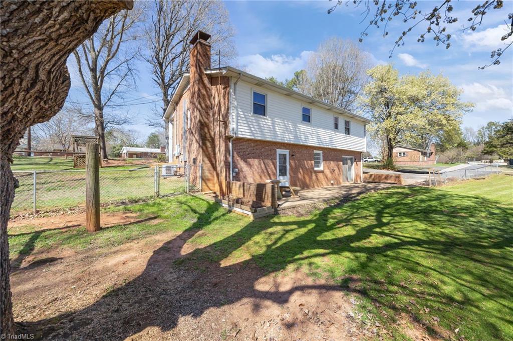 1702 Rankin Mill Road Greensboro, NC 27405 - Photo 31 of 47