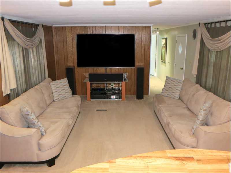 131 Saniga Road Slippery Rock, PA 16057 - Photo 2 of 13 Living Room.