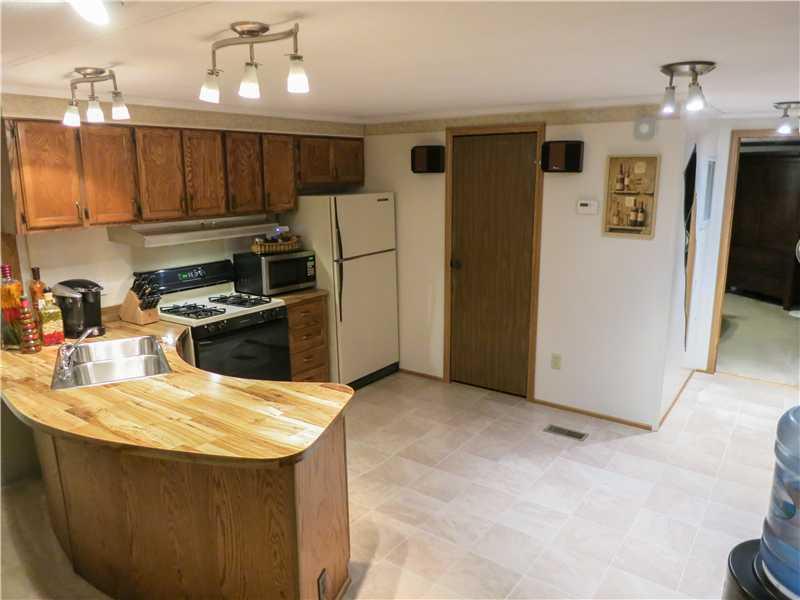 131 Saniga Road Slippery Rock, PA 16057 - Photo 3 of 13 Kitchen.